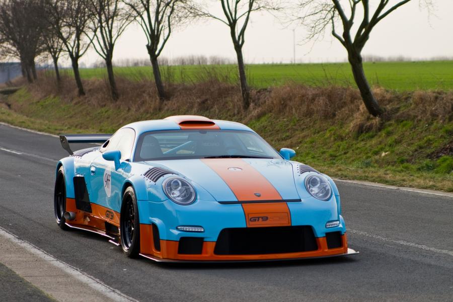 Porsche GT9-CS by 9ff 2012 года  (фото 1 из 40)